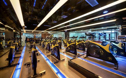 健身會(huì)所地面選用什么材料好？