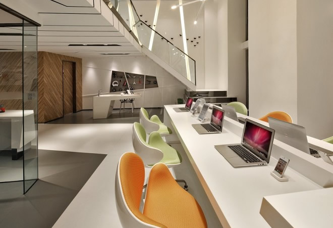 高端網(wǎng)絡(luò)科技辦公室-辦公區(qū)裝修設(shè)計(jì)效果圖