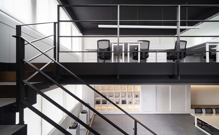 現(xiàn)代高級灰辦公空間裝修效果 現(xiàn)代高級灰辦公空間裝修效果